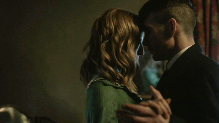 Grace Burgess and Tommy Shelby dancing in her room