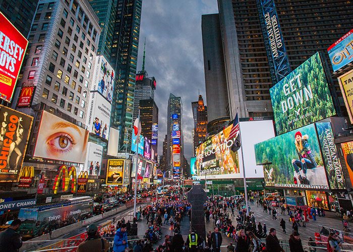 “Danger Can Sneak Up On You”: 30 Americans Share Places To Avoid At All Costs