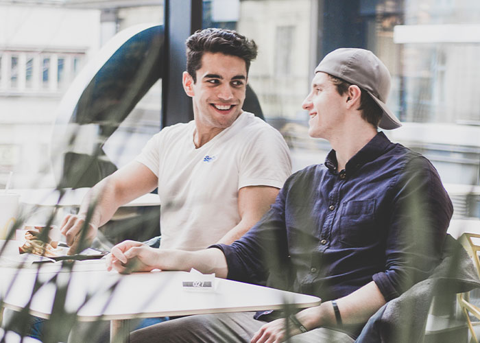 “What's Something Subtle That Instantly Gives You Bad Vibes About Someone?” (40 Answers)