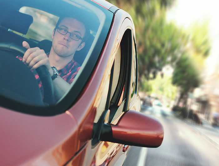"I See Flashing Lights In My Rearview": Tailgater Learns His Lesson The Hard Way As It Leads To Police Intervention "I See Flashing Lights In My Rearview": Tailgater Learns His Lesson The Hard Way As It Leads To Police Intervention