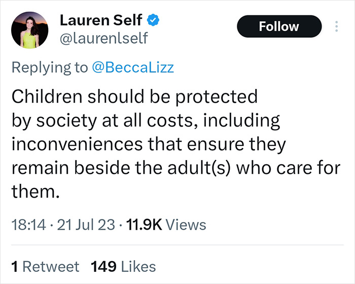 "My Life Is Not Expendable For Your Own Convenience": Woman's Unwilling To Swap Seats With Moms "My Life Is Not Expendable For Your Own Convenience": Woman's Unwilling To Swap Seats With Moms