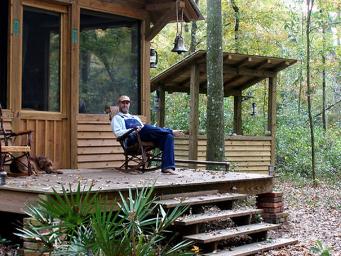 Neighbors Won’t Pick Up After Their Dog, Guy Enjoys Watching Them Losing Their Minds After His Revenge Neighbors Won’t Pick Up After Their Dog, Guy Enjoys Watching Them Losing Their Minds After His Revenge