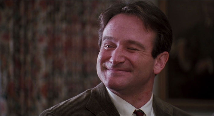 Robin williems smiling in dead poet society