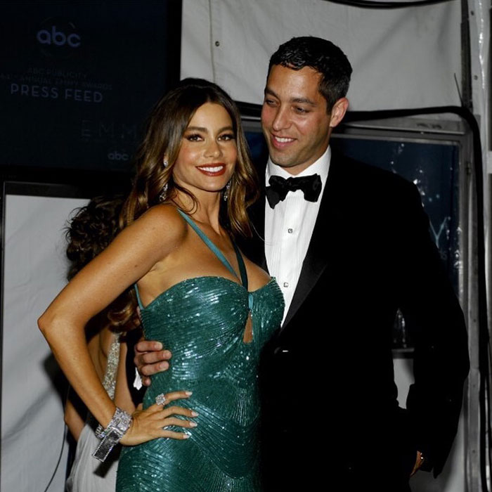 Sofía Vergara Breaks Up With Husband, Fans Suspect Something Was Up Sofía Vergara Breaks Up With Husband, Fans Suspect Something Was Up