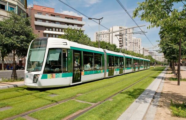 tram-paris-64ae72d64d4ac.jpg