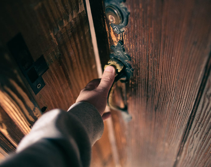 "Knock Before Entering": 29 Men Give Moms Advice On Raising A Boy