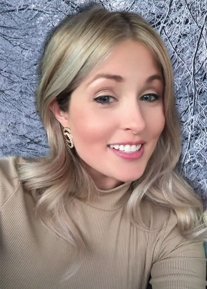 “I Kept It Secret For 25 Years”: Woman Reveals She’s Literally Responsible For Sister’s Birth “I Kept It Secret For 25 Years”: Woman Reveals She’s Literally Responsible For Sister’s Birth