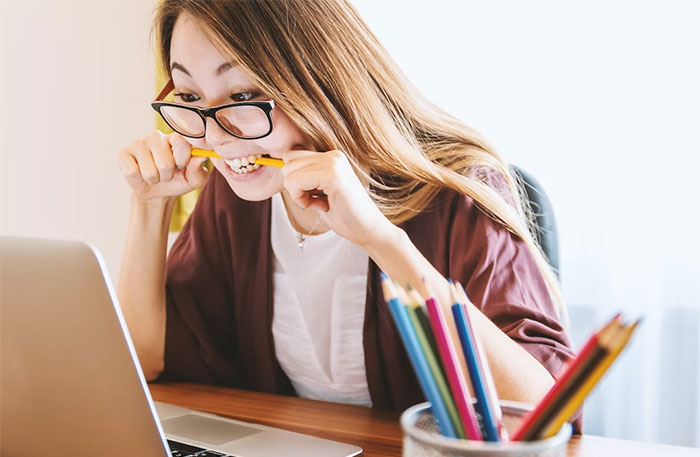 Guidance Counselor Is Shocked This Student Doesn't Recognize Her, But It's All Part Of Revenge