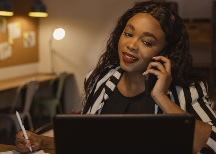 30 Rich Women Who Work From Home Share What They Do For A Living