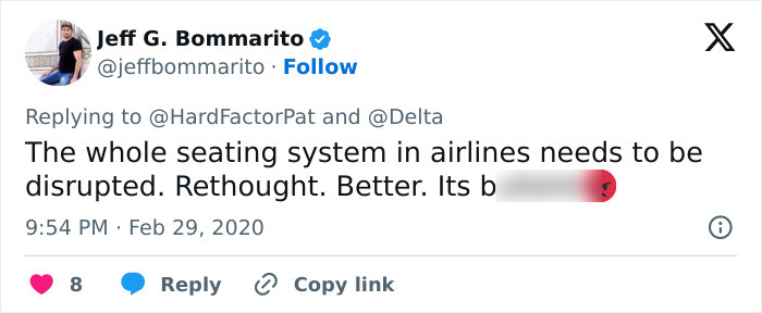 Guy Gets His Laptop Obliterated By A Passenger As He Reclines His Seat, Folks Talk Plane Etiquette Guy Gets His Laptop Obliterated By A Passenger As He Reclines His Seat, Folks Talk Plane Etiquette