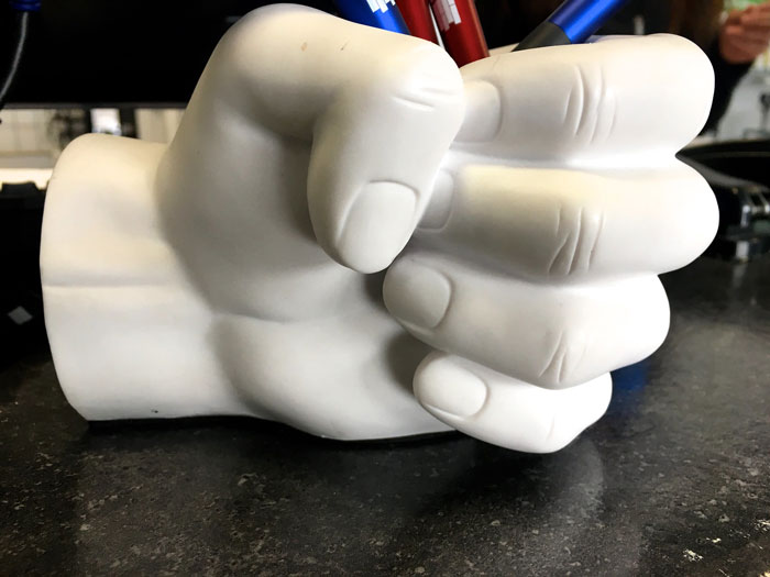 Guy Gropes Random Woman, Her Friend Humiliates Him In Front Of Entire Bar In The Same Way Guy Gropes Random Woman, Her Friend Humiliates Him In Front Of Entire Bar In The Same Way