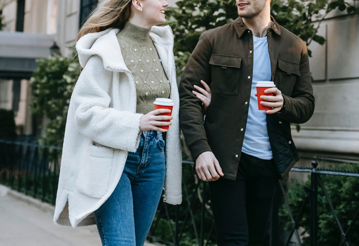 Guy Dumps 5 Kids And Their Mom To Focus On Himself After Finding Out They Were Hiding Her Affairs Guy Dumps 5 Kids And Their Mom To Focus On Himself After Finding Out They Were Hiding Her Affairs