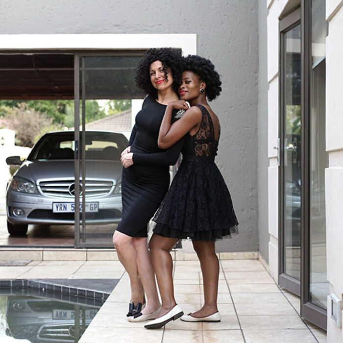 Photographer Transforms To Join Other Strangers' Family (72 New Pics)