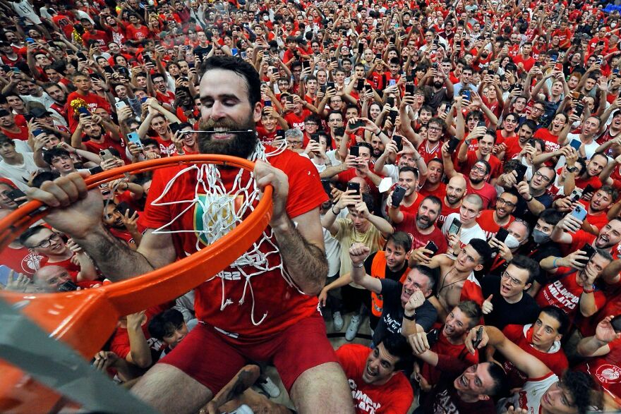 Basketball - Category Winner, Bronze: "The Scudetto" By Mattia Ozbot