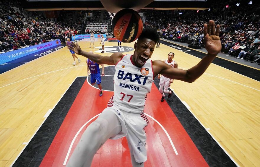 Basketball - Category Winner, Silver: "Wsp_022-001" By Mariano Pozo Ruiz