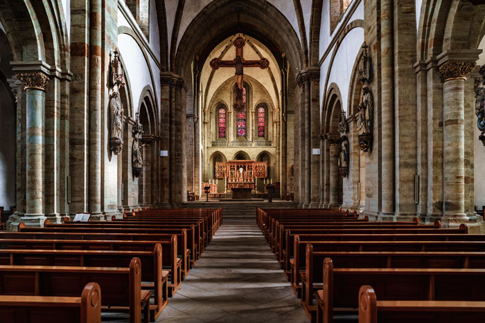 “[Am I The Jerk] For Convincing My Girlfriend Not To Wear A White Dress On Our Wedding Day?”