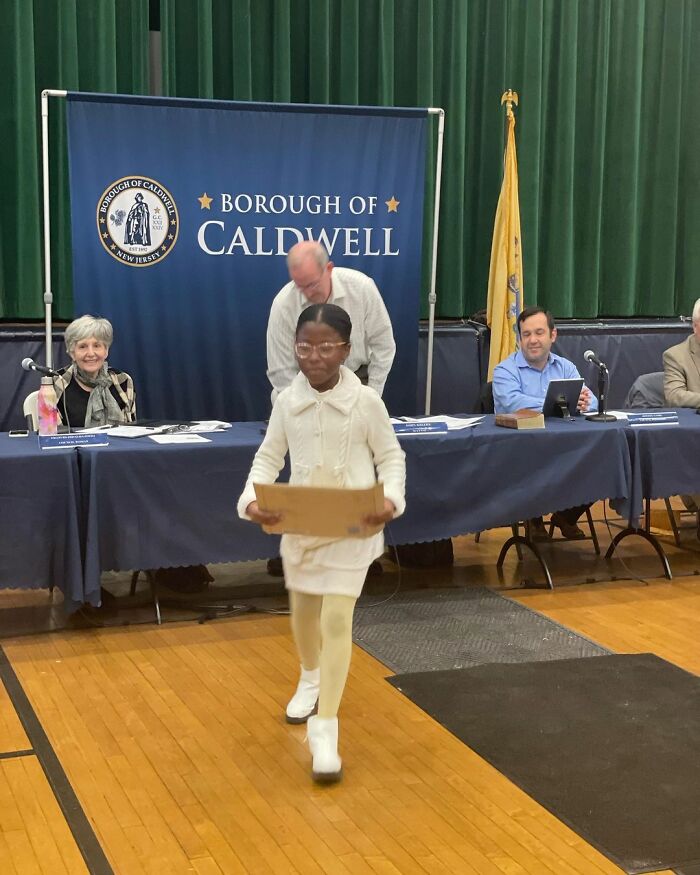 Girl Gets A Major Award After Neighbor Calls Police On Her For Exterminating Lanternflies Girl Gets A Major Award After Neighbor Calls Police On Her For Exterminating Lanternflies