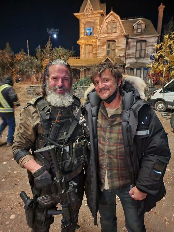 Jeffrey Pierce And Pedro Pascal Behind The Scenes On Episode 5 Of ‘The Last Of Us’