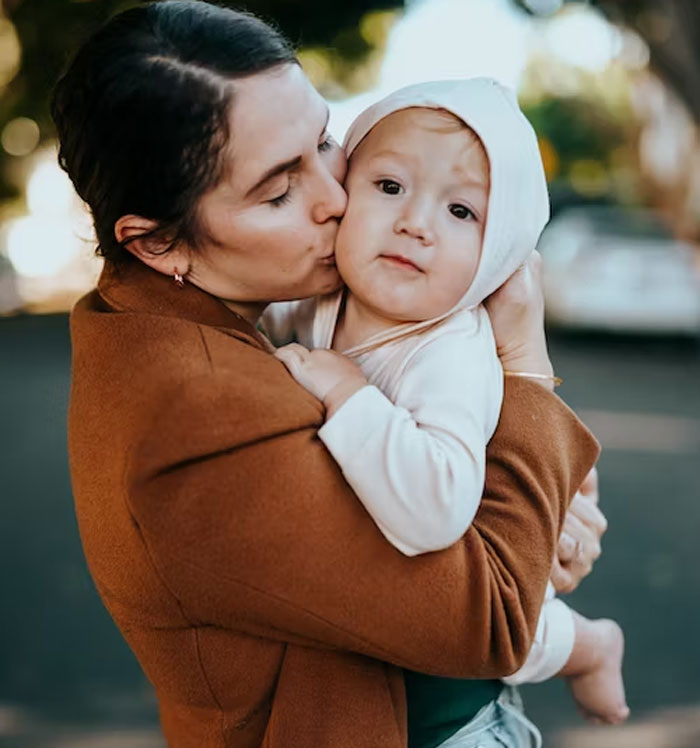 “Entitled Parent Wants To Clear A Kids’ Park To Do A Photoshoot” “Entitled Parent Wants To Clear A Kids’ Park To Do A Photoshoot”