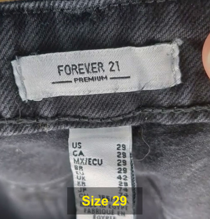 “Subtle Sexism”: Guy Compares His And His Fiancée’s Pants To Prove A Point “Subtle Sexism”: Guy Compares His And His Fiancée’s Pants To Prove A Point