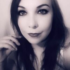 chloebattlesthepinkrobots avatar