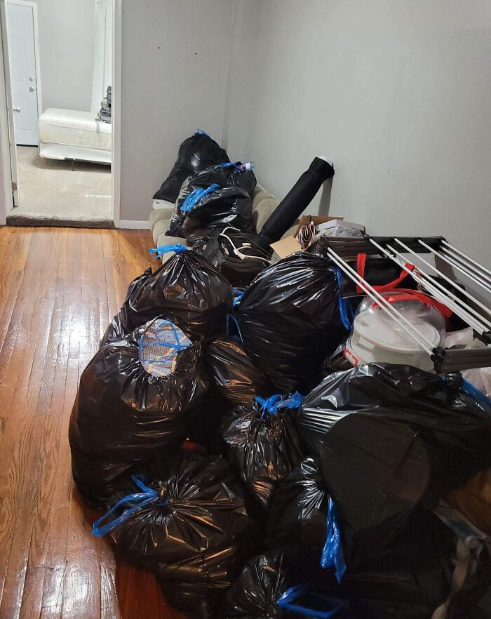 After A Grueling Day At Work Without Food Where I Had To Wait 4 Hours For A Sample To Arrive Which Got Canceled, I Come Home At 7pm To Find All My Stuff In Garbage Bags