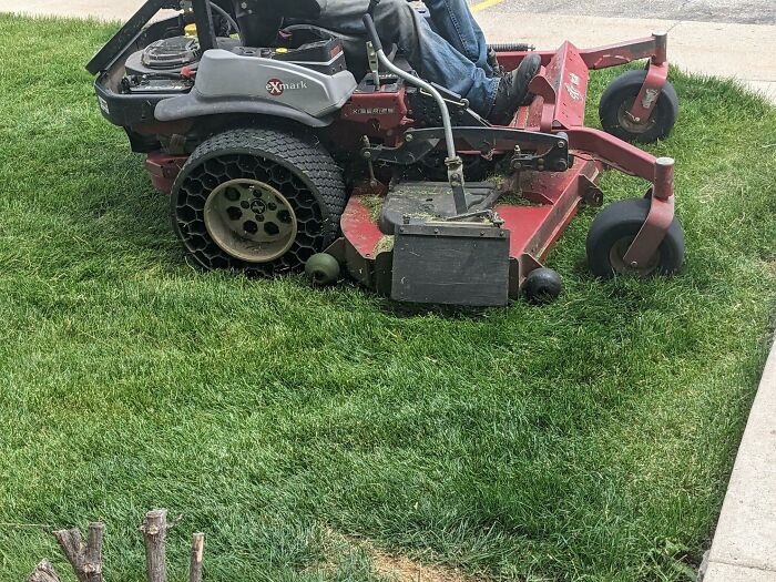 Just Saw Airless Tires On A Lawn Care Companies Mower