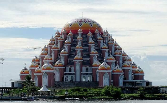 99 Dome Mosque, Makassar