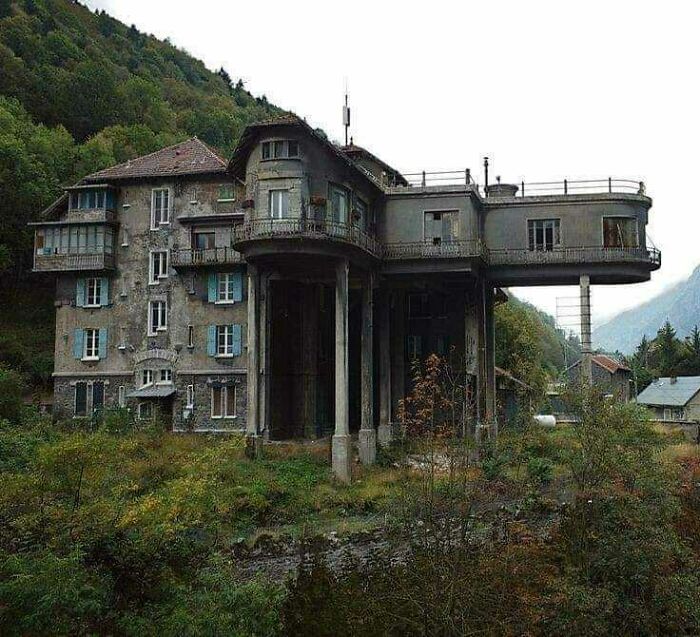 Stunning Abandoned House In Isère, France