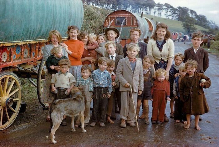 'irish Traveller Family', Killorglin, County Kerry, Ireland, 1954