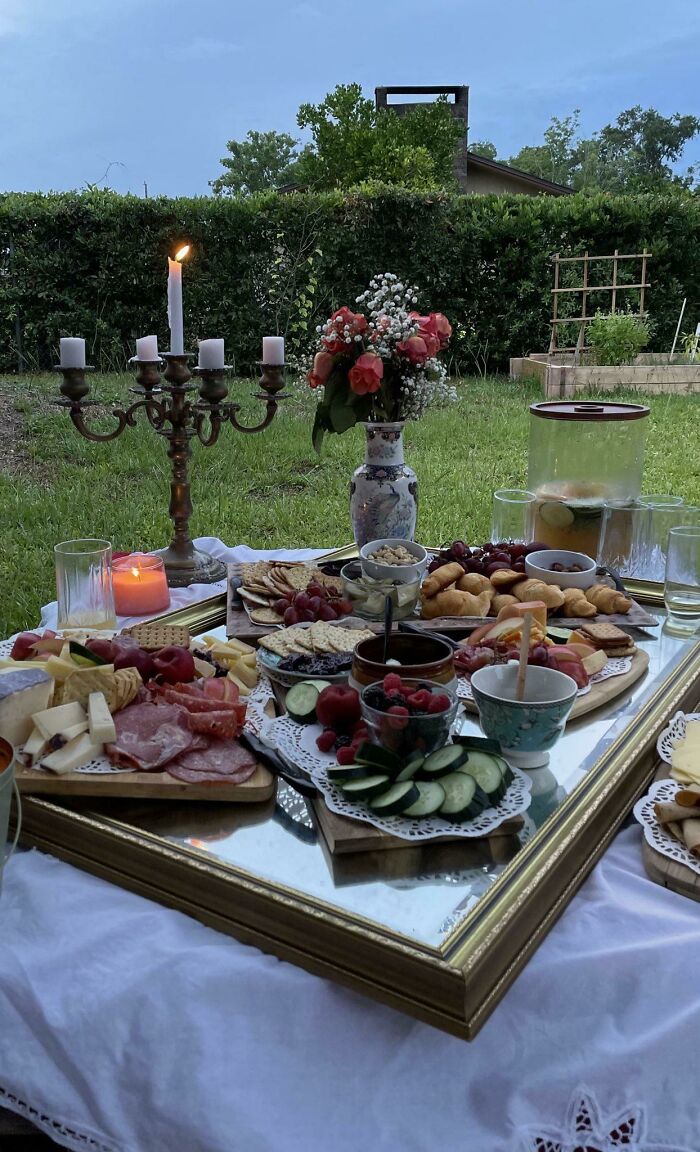 My Friends Threw Me A Surprise Picnic In My Garden For My Birthday 