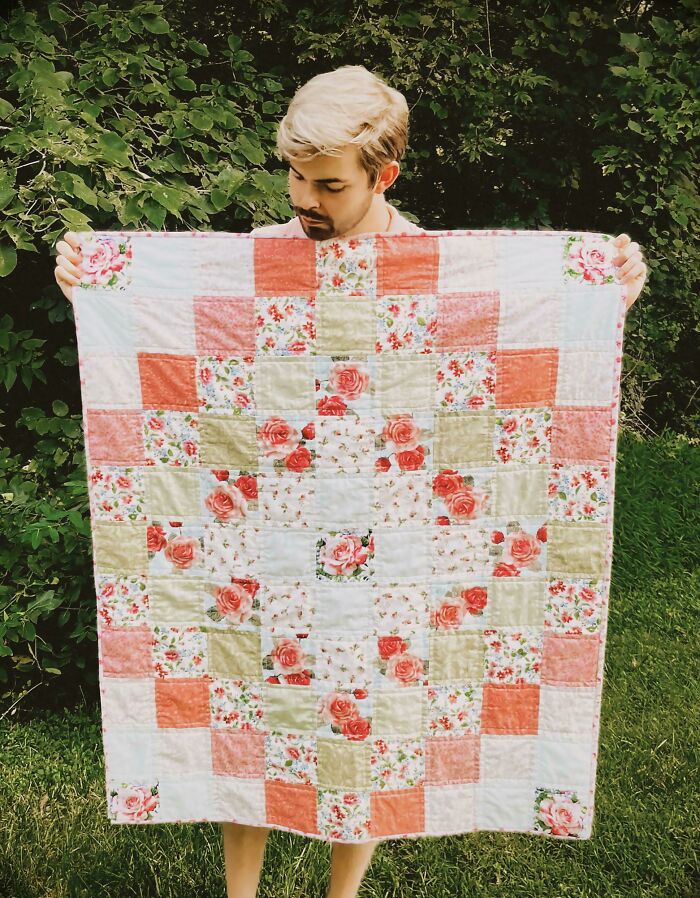 My Grandmother And I Finished Our Very First Quilt! We Wanted Something Reminiscent Of An Old English Farmhouse Quilt. Im Overjoyed With The Result!