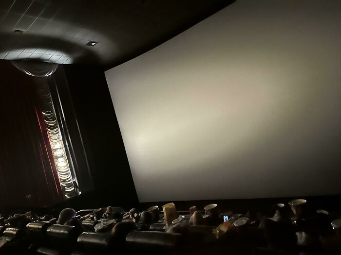 Power Went Out 20 Minutes Into Oppenheimer. Waited About An Hour For It To Be Restored