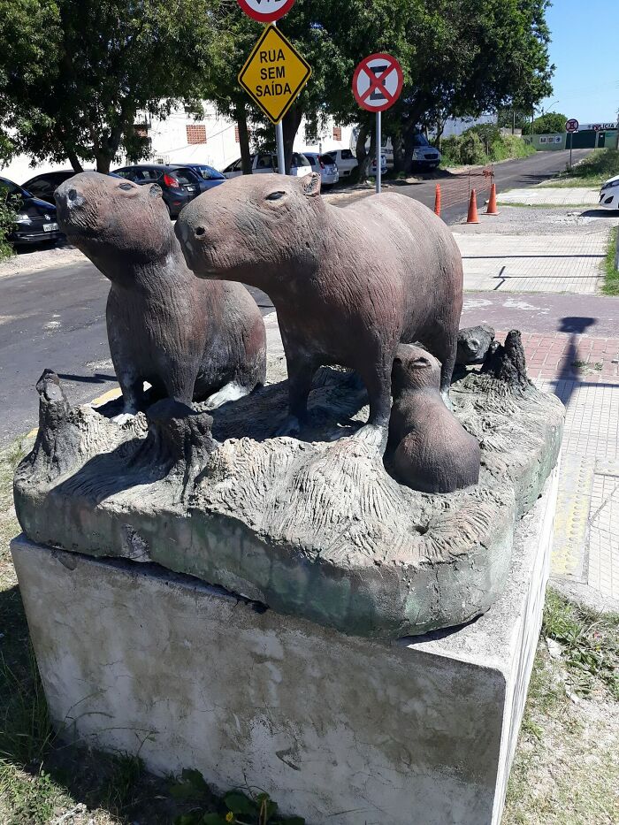 Estatua de capibaras
