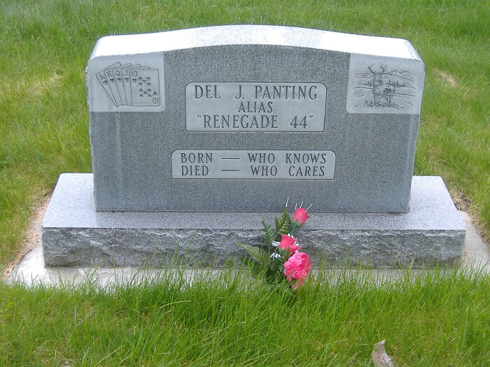 Grave Marker In The Vicinity Of Sun Valley, Idaho