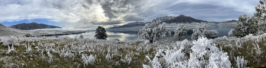 Lake Benmore New Zealand During A Hore Frost