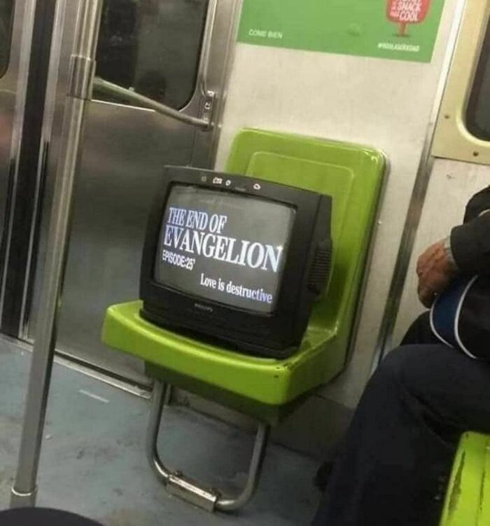 Random-Cursed-Pictures