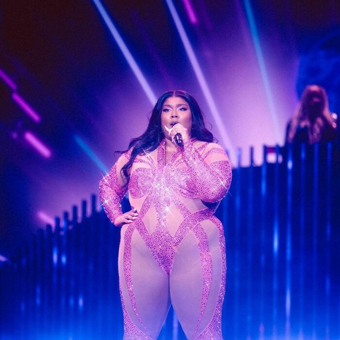 “My Soul Is Crushed”: Fans React As Lizzo Accused Of Harassment And Weight-Shaming “My Soul Is Crushed”: Fans React As Lizzo Accused Of Harassment And Weight-Shaming