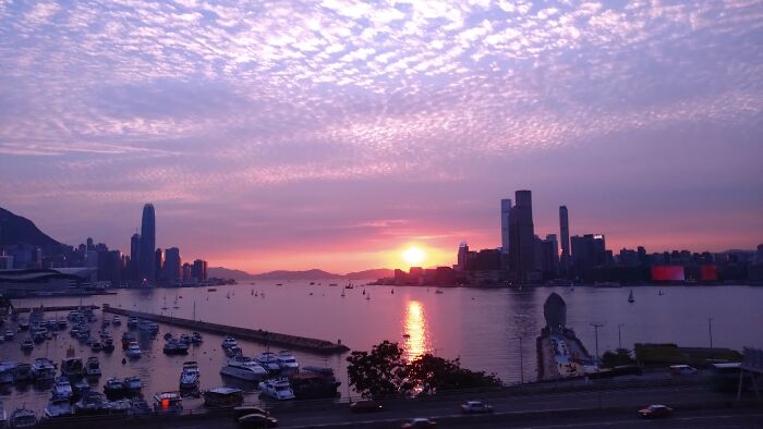 A Gorgeous Sunset, Hong Kong