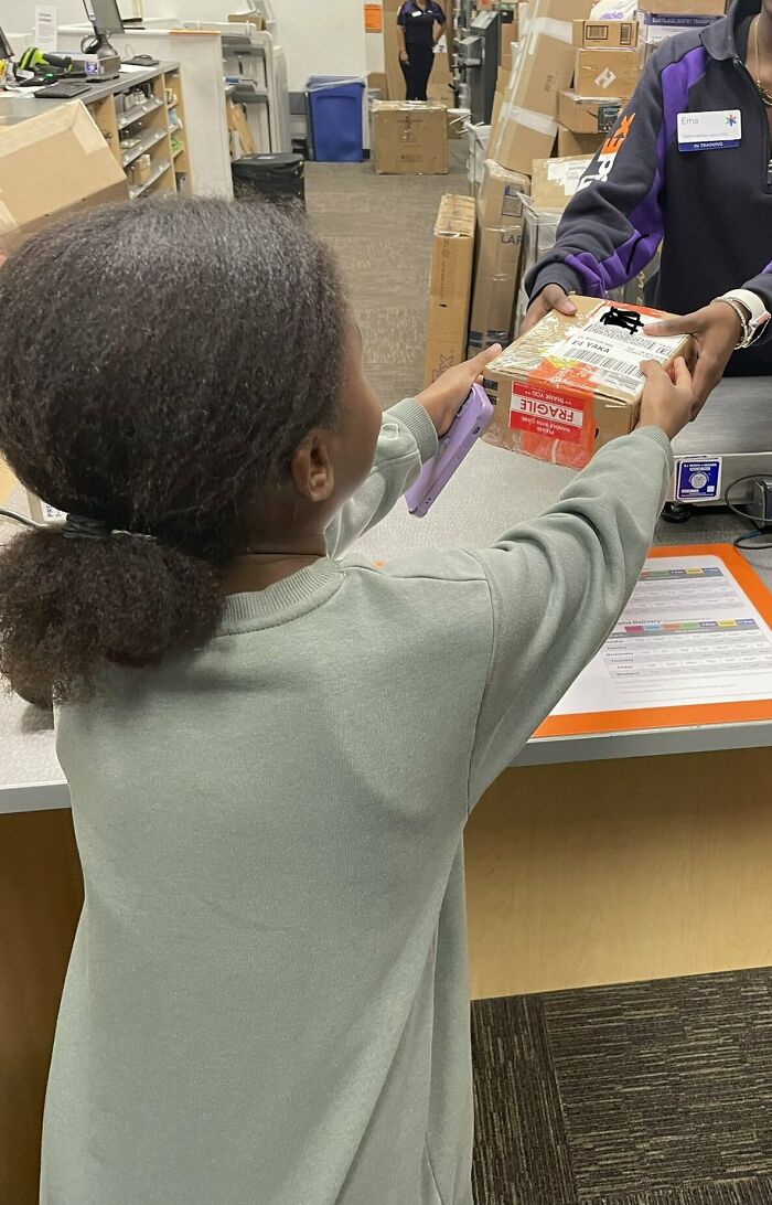 Girl Gets A Major Award After Neighbor Calls Police On Her For Exterminating Lanternflies Girl Gets A Major Award After Neighbor Calls Police On Her For Exterminating Lanternflies