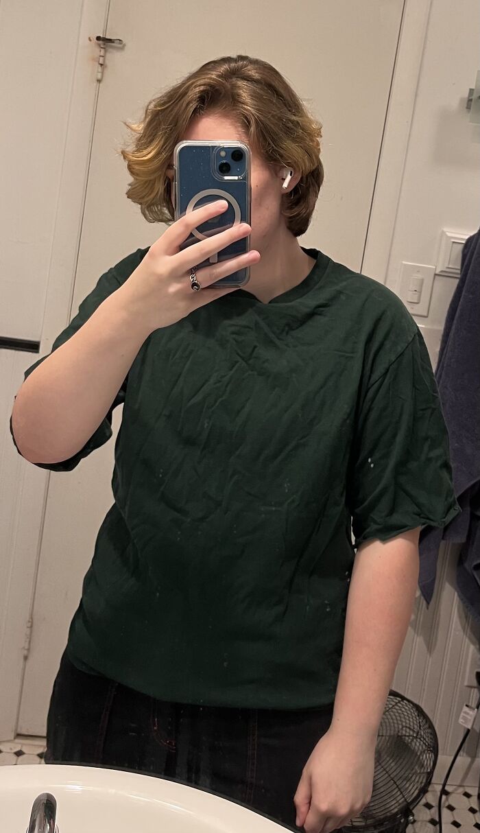 We’re Not Gonna Talk About The Wrinkly Shirt, Or The Fact That My Hair Is Still Half-Blonde, Or The Fact That I Look Like A Short Mf In This Pic