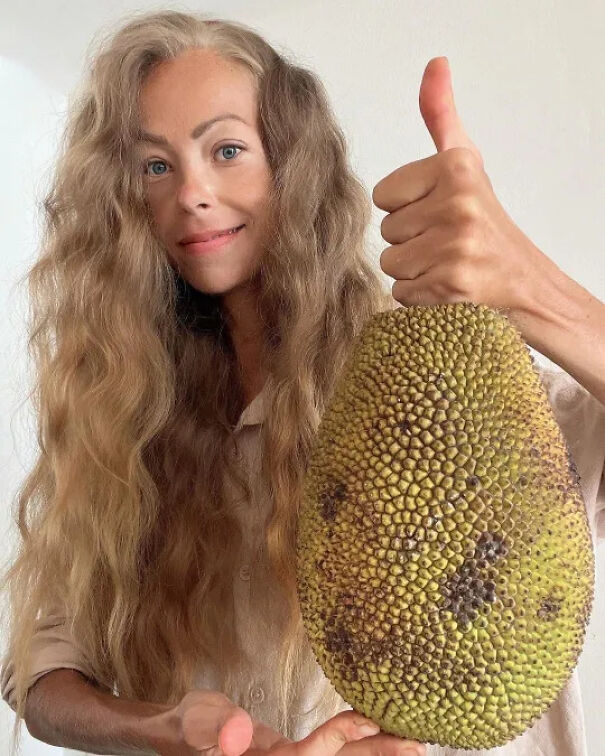 Vegan Influencer Zhanna Samsonova Dies At 39 After "Extreme" Tropical Fruit Diet Vegan Influencer Zhanna Samsonova Dies At 39 After "Extreme" Tropical Fruit Diet