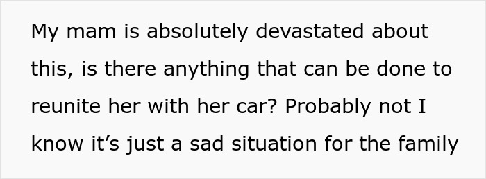 Woman Happens To Be In The Right Place At The Right Times When She Sees Her “Unfixable” Car In Town Woman Happens To Be In The Right Place At The Right Times When She Sees Her “Unfixable” Car In Town