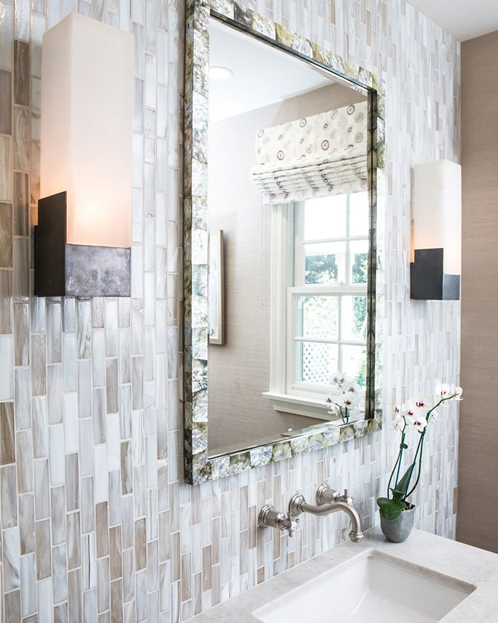 Glass title wall and a mirror Glass title wall and a mirror