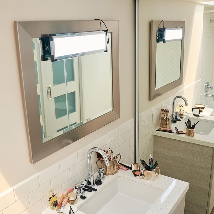 Super Bright Bathroom Vanity With Mirror