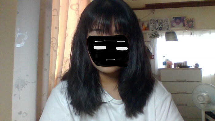 I Straightened My Hair ( I Naturally Have Straight Hair But The Other Post Was Bedhair Bc I Tied My Hair Into A Bun And Forgot To Remove It When I Was About To Sleep Last Night)