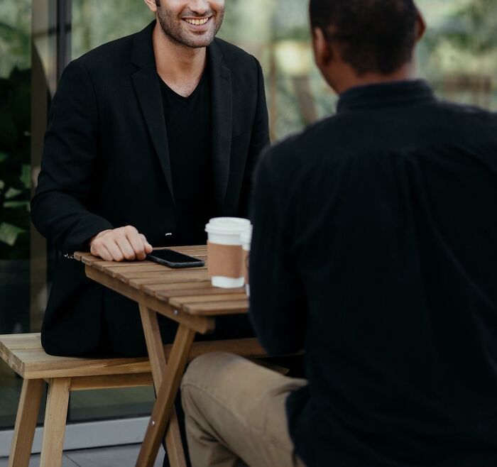 People Share 30 Deal-Breakers That Make Them Instantly Nope Out From A First Date