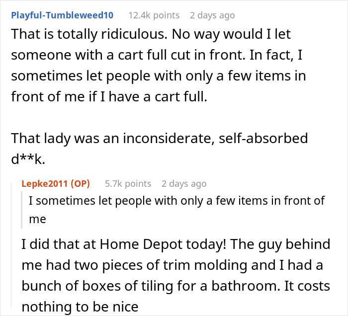 Guy Gets Praised Online For Not Letting Woman With Full Cart Of Stuff Check Out First