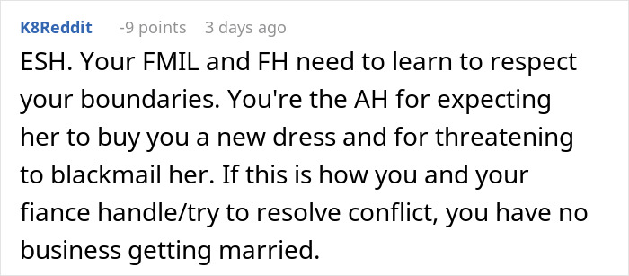 Woman's Fiancé Lets His Mom Try On Her Wedding Dress, Knowing She Would Be Livid, Drama Ensues Woman's Fiancé Lets His Mom Try On Her Wedding Dress, Knowing She Would Be Livid, Drama Ensues