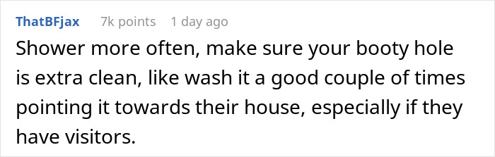 Entitled Family Builds Massive House, Are Now Upset About “Accidentally” Peeping On Neighbors Entitled Family Builds Massive House, Are Now Upset About “Accidentally” Peeping On Neighbors